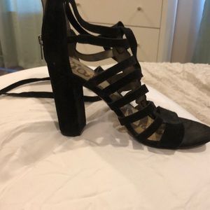 Black Block Heel